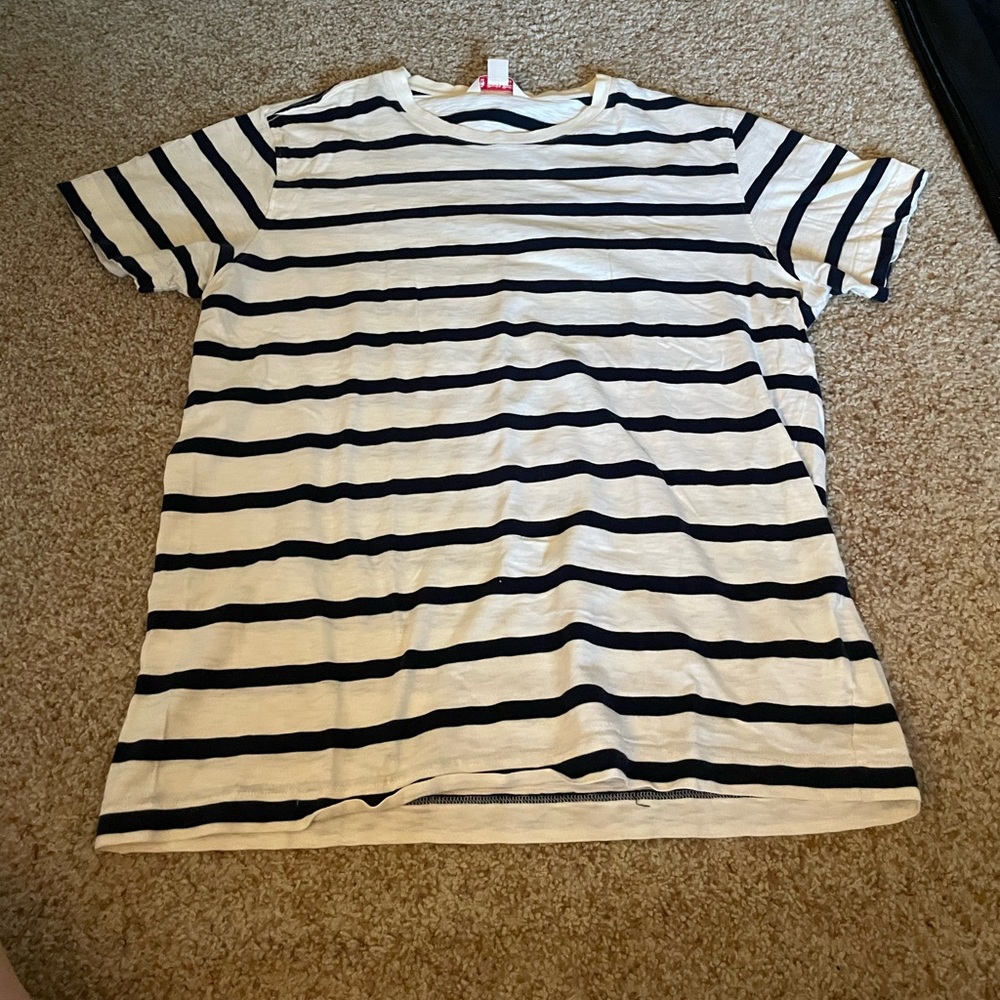 Brooks Brothers Men’s Large White and Navy Striped Casual Tee